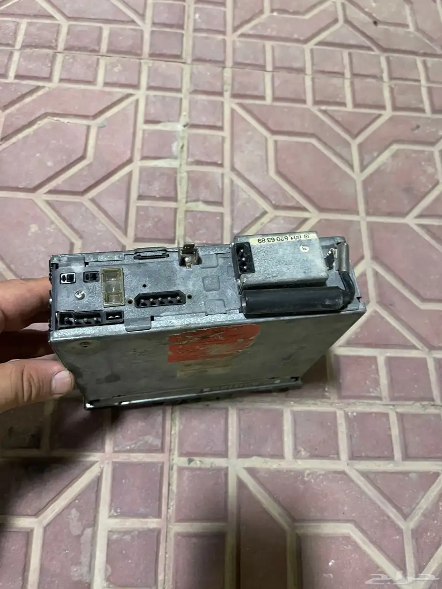 مسجل مرسيدس حق 91 وحولها شغال 1