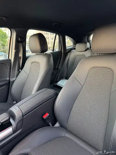 مرسيدس 2023 GLA 200 ممشى 7600 كيلو فقط 33
