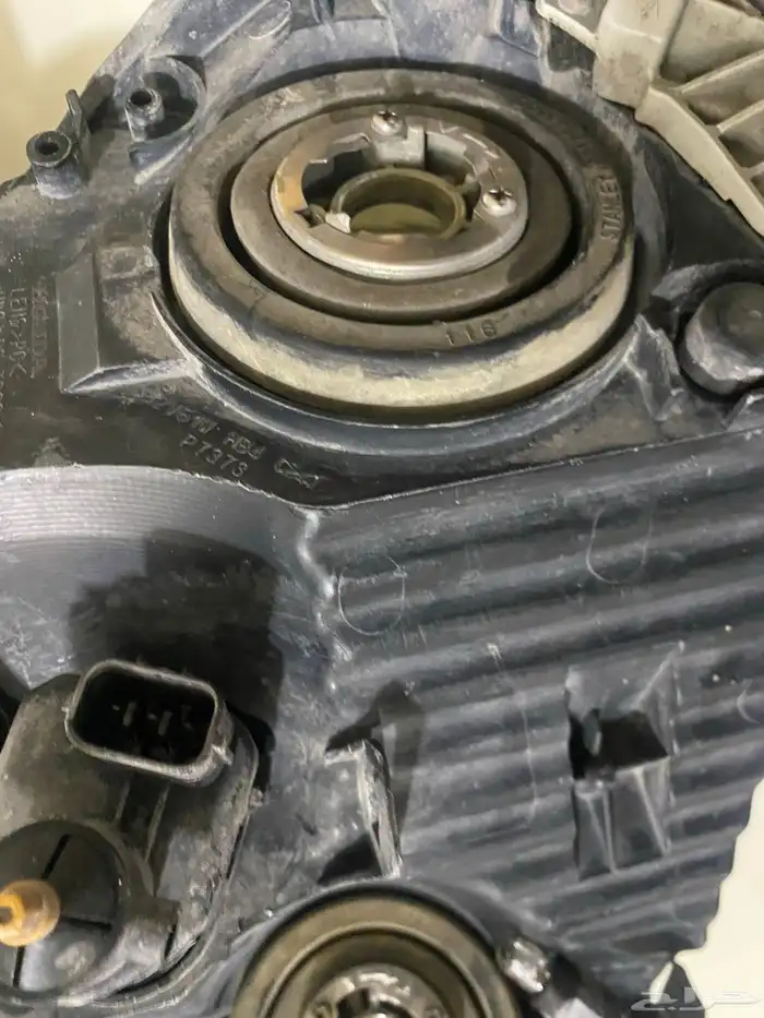 شمعات و اسطبات و بطانة قفل الكبوت اكورد 2010 10