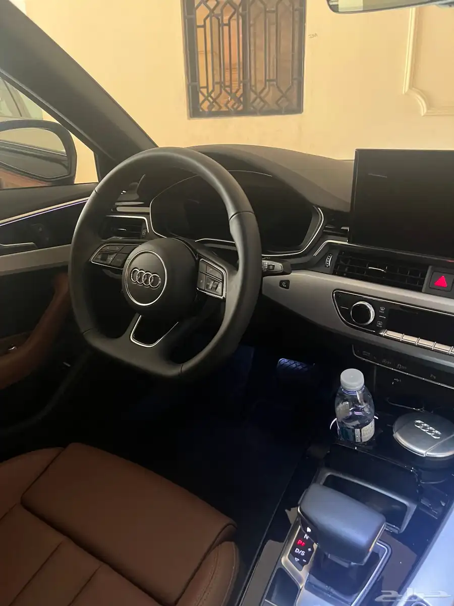 Audi A4 بلاك اديشن 18