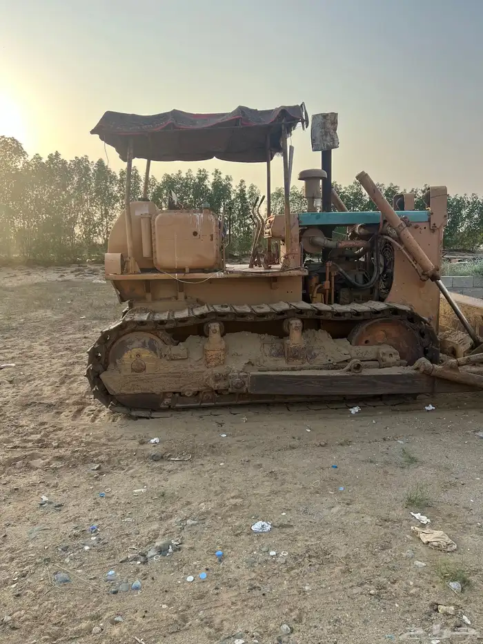 بلدوزر كماتسو مقاس 15 نظيف 1