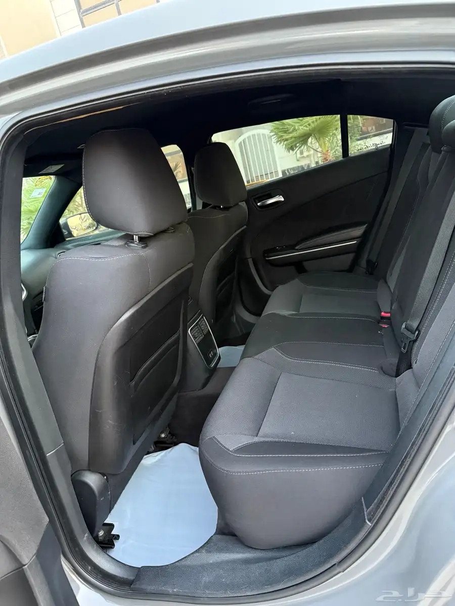 Dodge Charger SXT 2019 8
