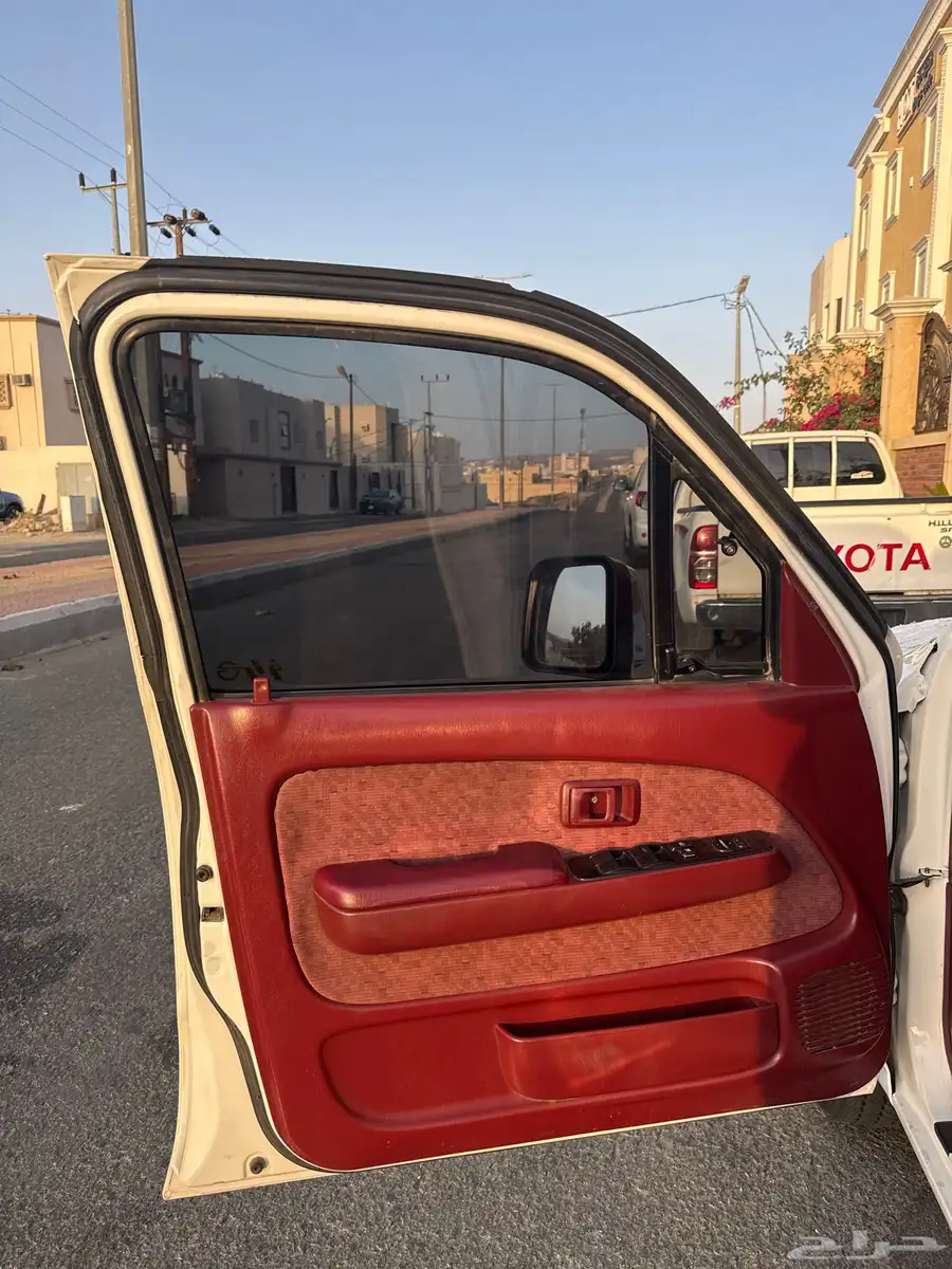 هايلوكس 2005 8