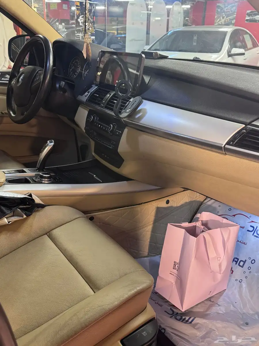 BMW X5 2011 1