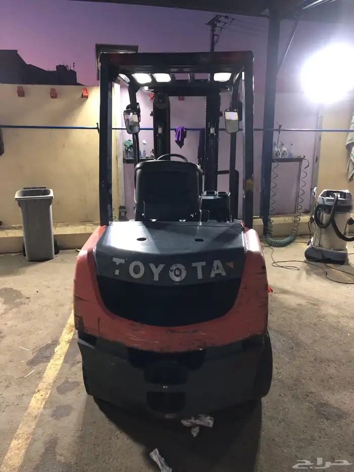 رافعة شوكية للايجار سكينة 1