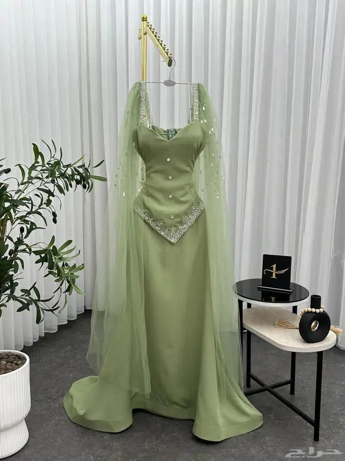 فساتين 17