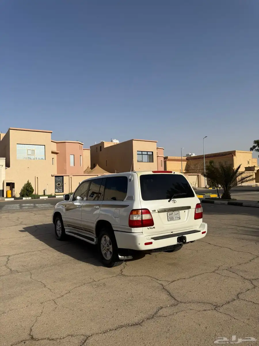 لاندكروزر 1