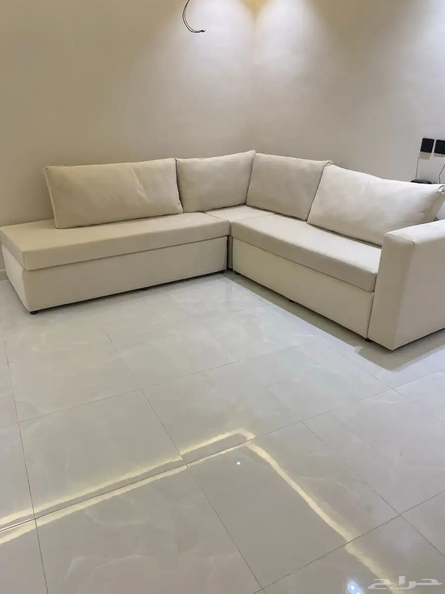 شاشة 55 كنب 5 متر 3