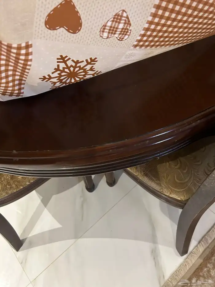 طاولة  طعام من العمر 8 كراسي 2