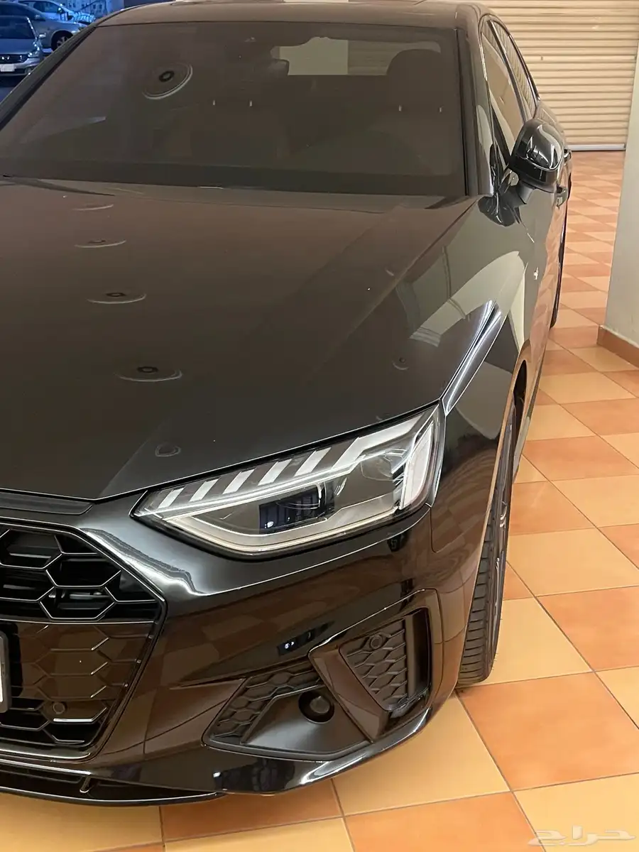 Audi A4 بلاك اديشن 2