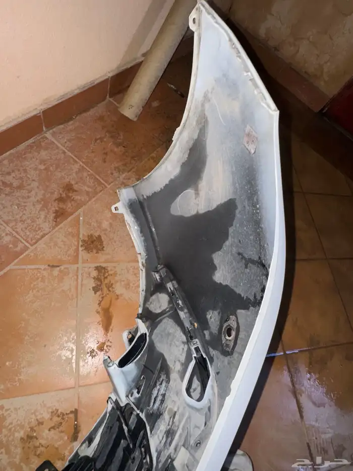 صدام كامري 2023 لون لؤلؤي 11