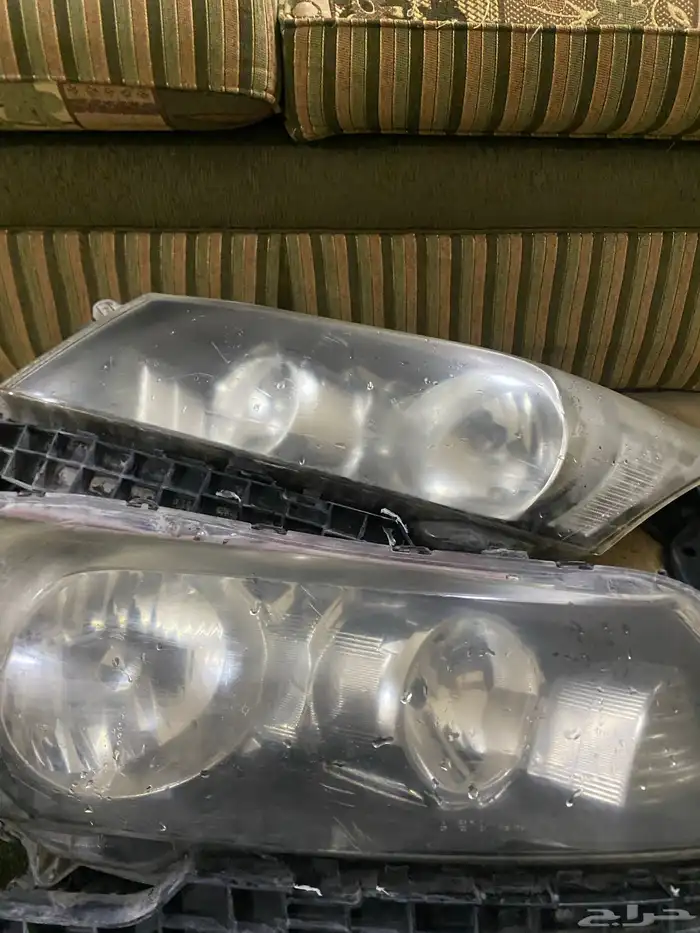 شمعات و اسطبات و بطانة قفل الكبوت اكورد 2010 13