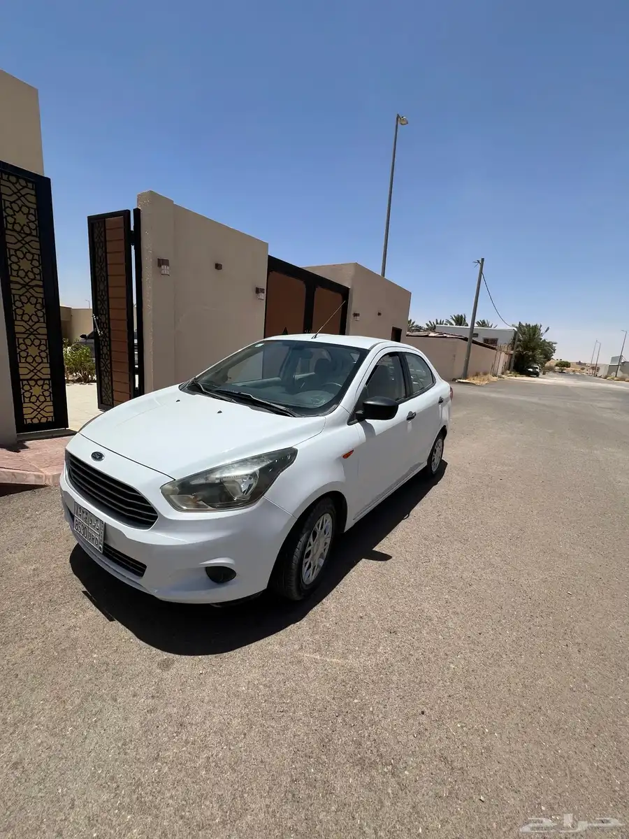 للبيع فورد فيجو 2018 3
