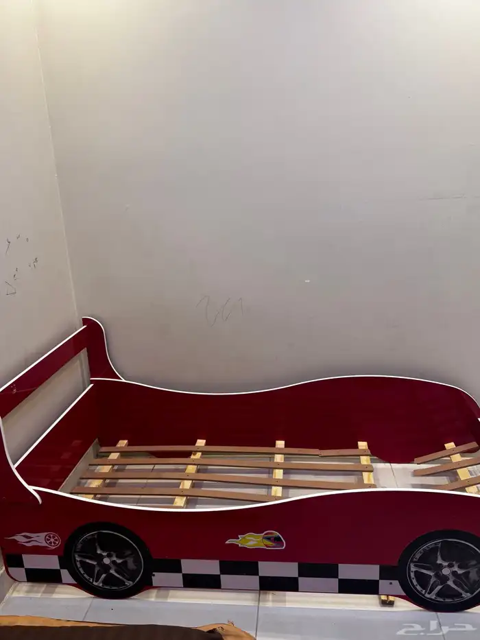 سرير اطفال   دولاب كبير 0