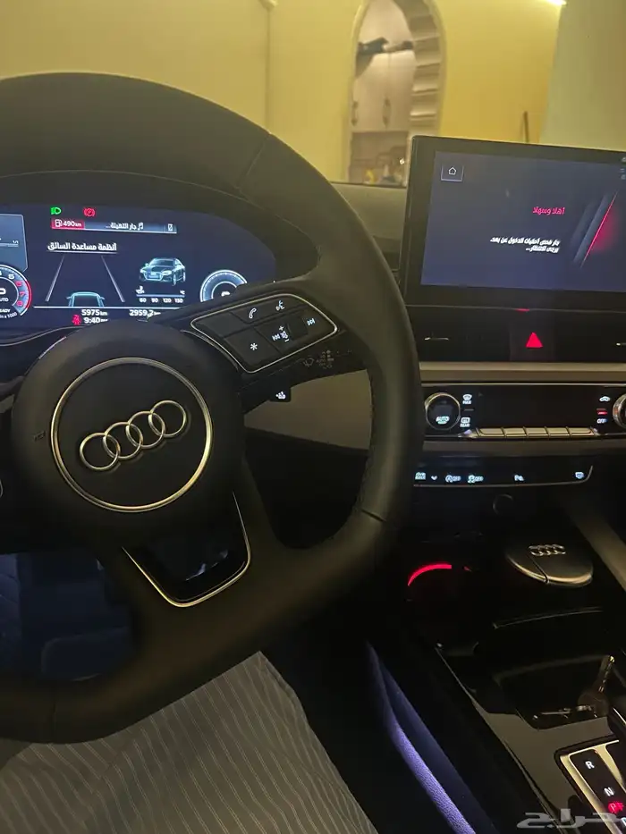Audi A4 بلاك اديشن 7