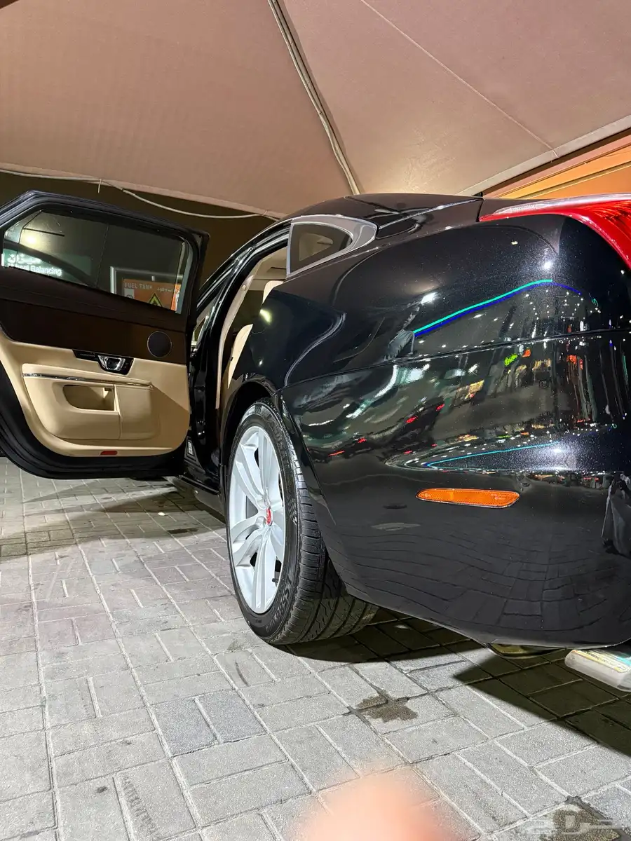 2015 Jaguar XJL 3
