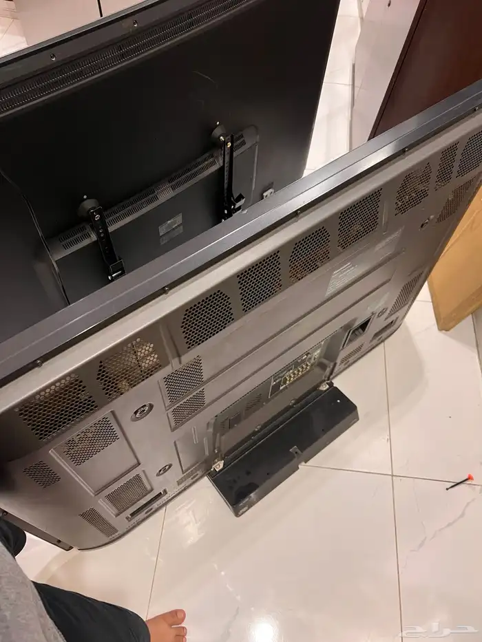 ثلاث تلفزيونات 2
