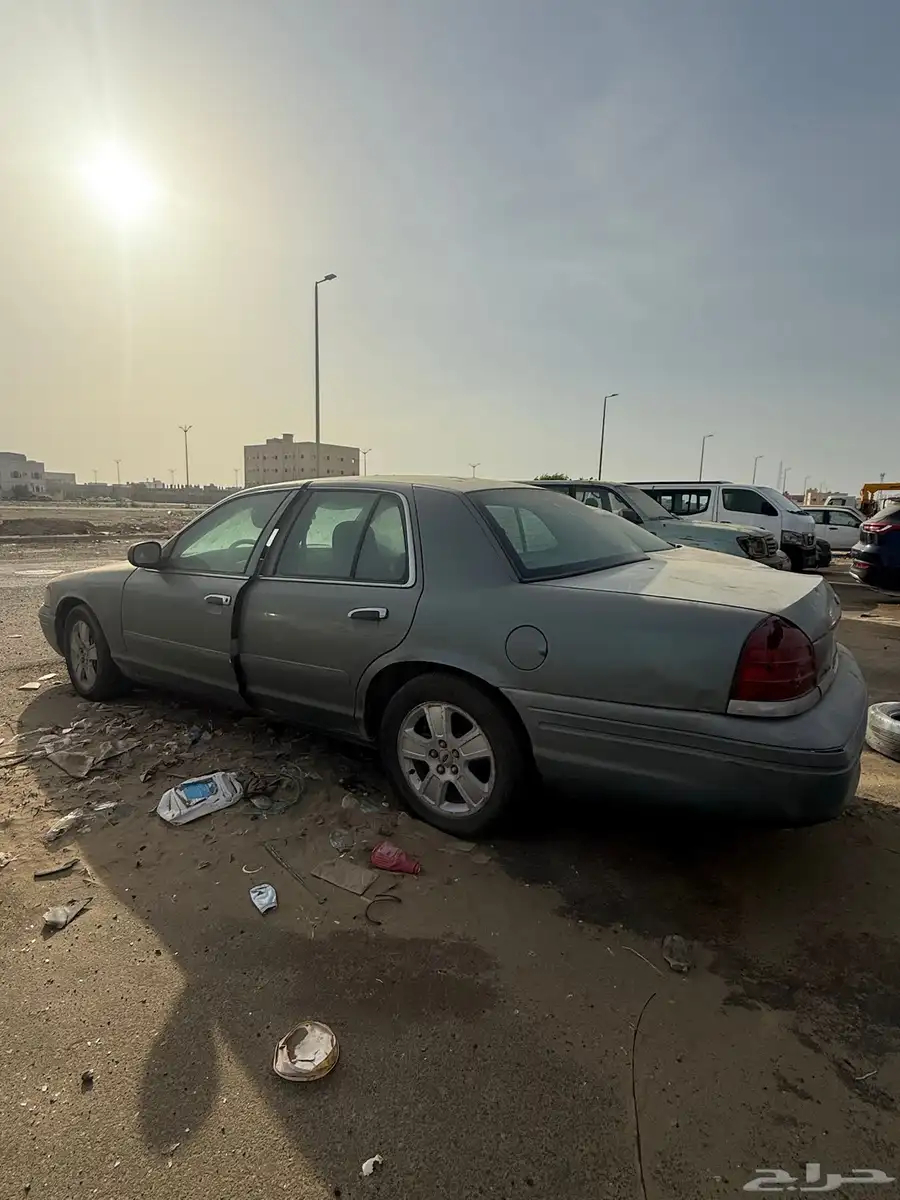 للبيع فورد فكتوريا 2006 سعودي تشليح او استخدام 3