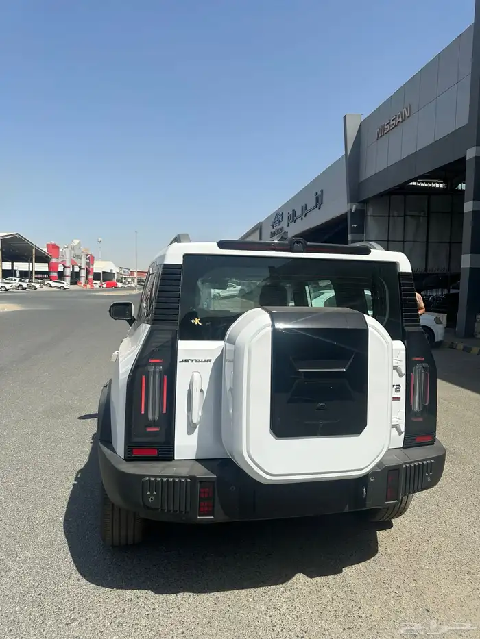 جيتور T2 لاكجري فل كامل 2025 ابيض داخل اخضر 5