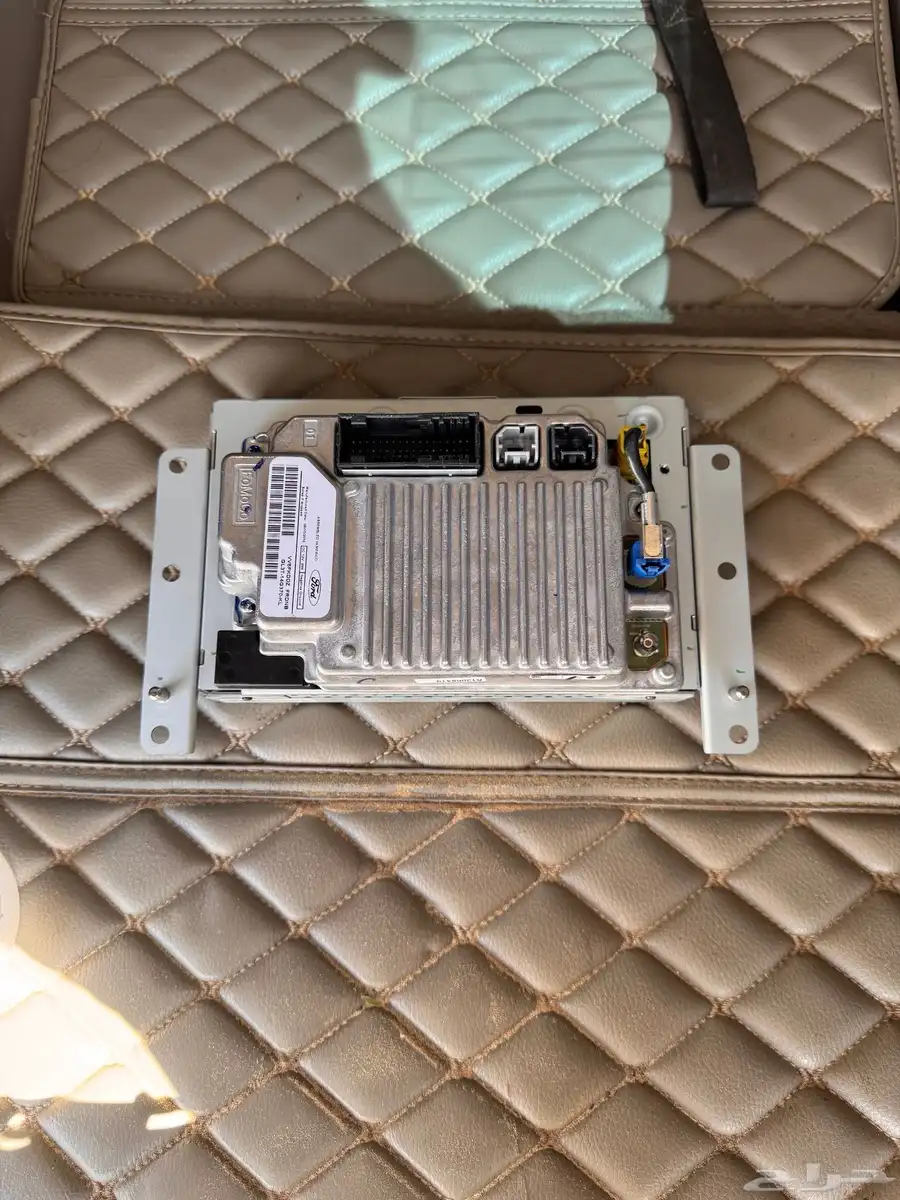 شاشة سينك ثري f150 3