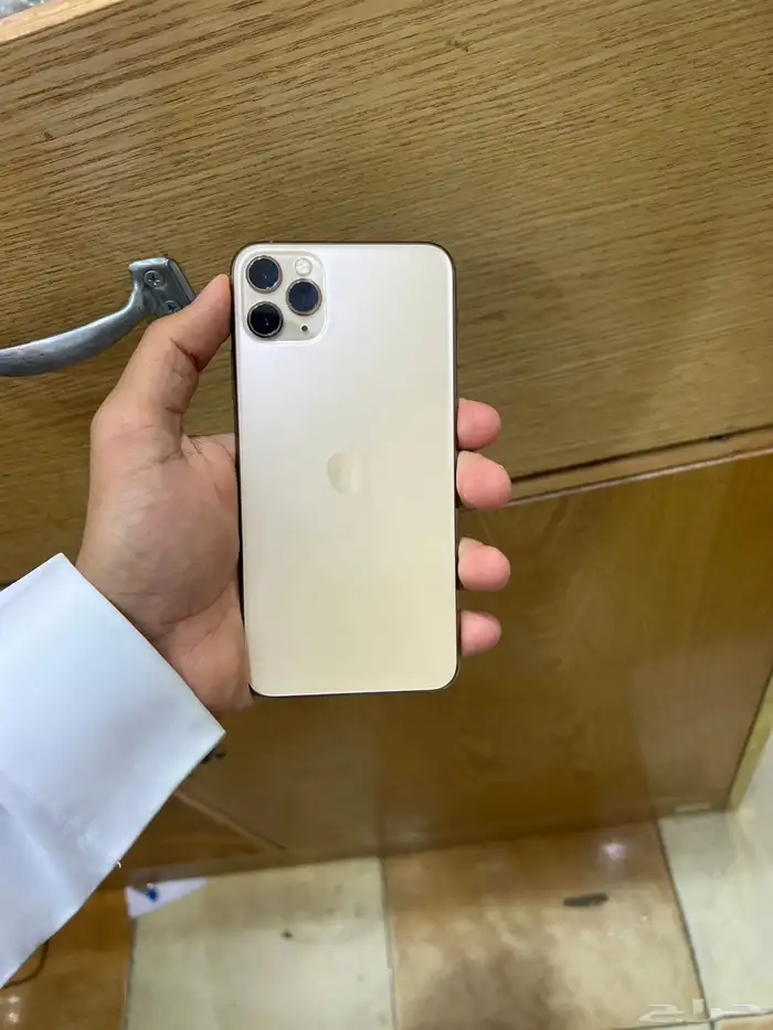 ايفون 11 بروماكس 256 قيقا 0