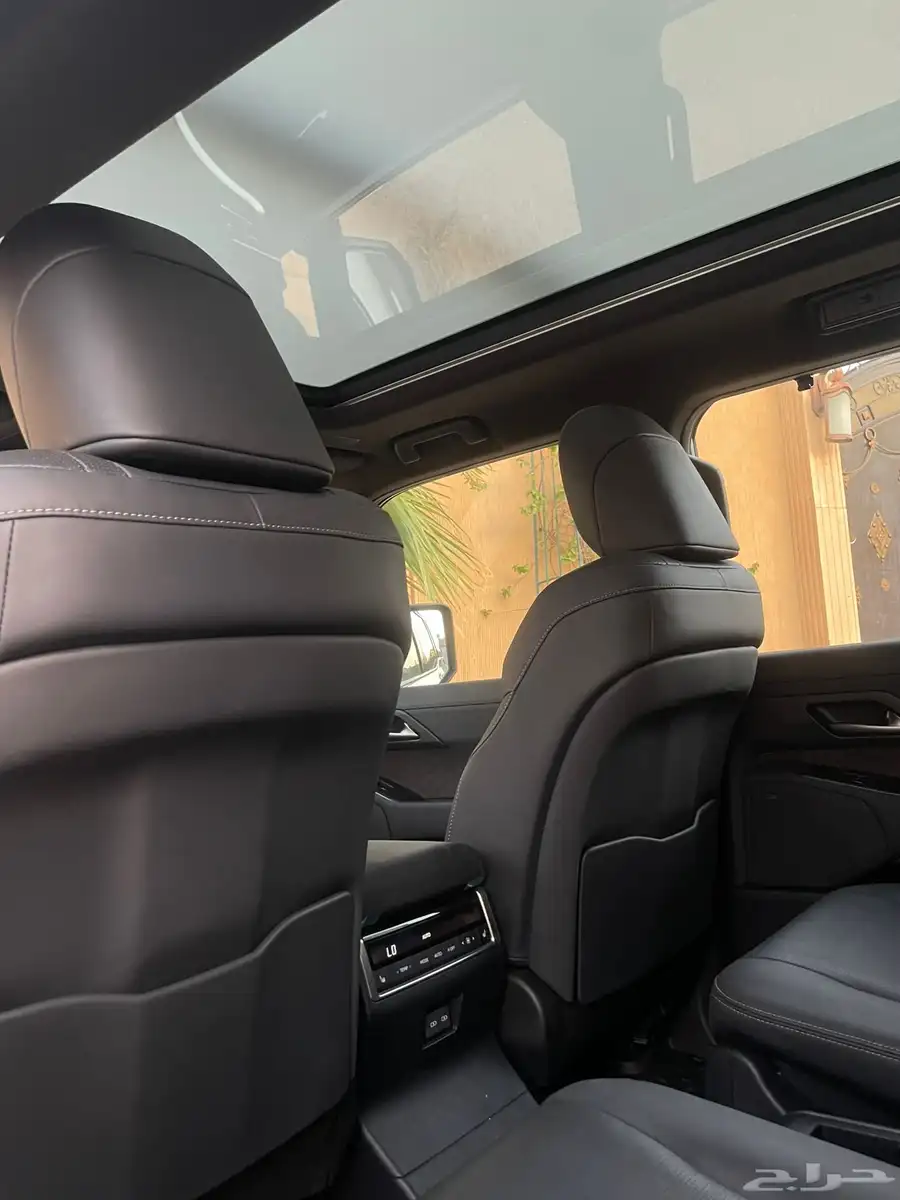 لكزس GX 550 فل كامل 2024 ( بحالة الجديد ) 34