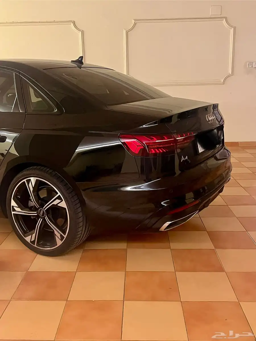 Audi A4 بلاك اديشن 4