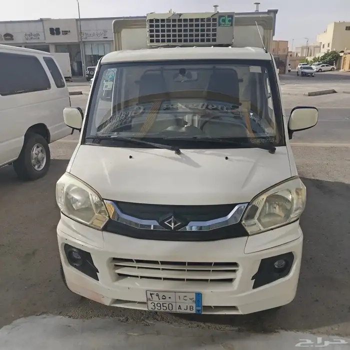 سياره باص ثلاجه للبيع 6