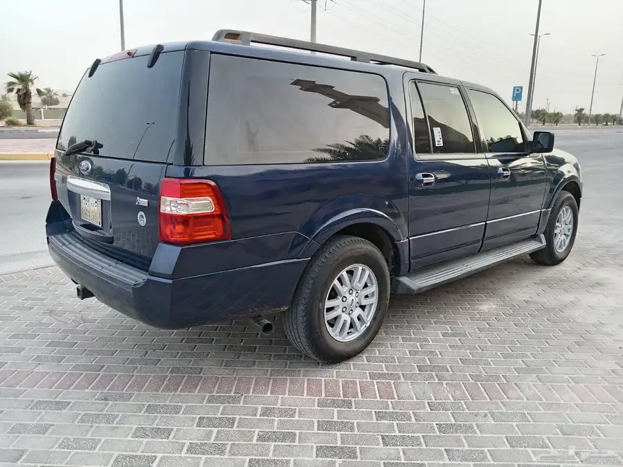 فورد اكسبيديشن 2011 7