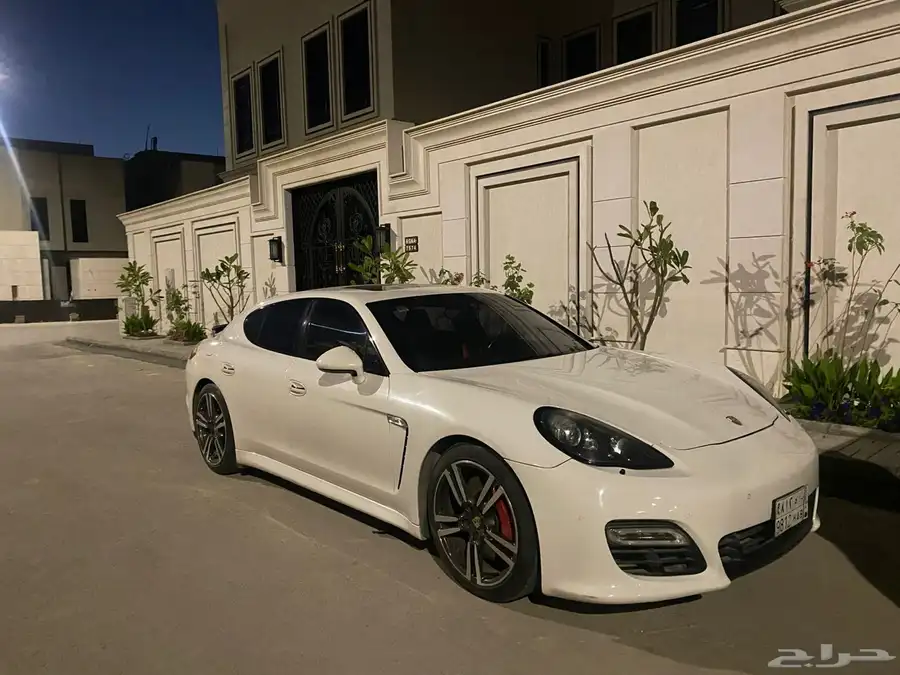 بورش باناميرا GTS 2013 0