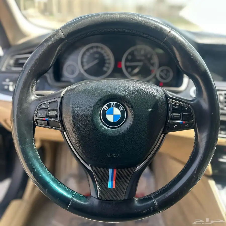بي ام دبليو 520i موديل 2013 نظيف 17