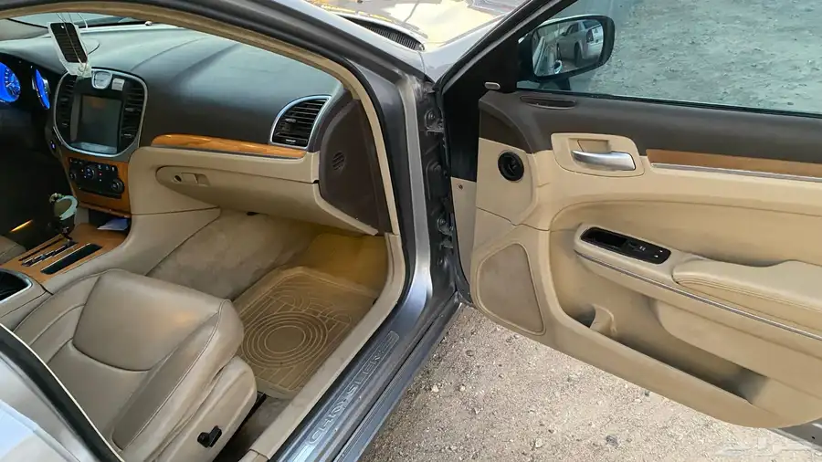 كرايسلر 2014 V8 7