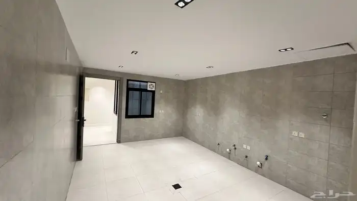 للبيع روفات علويه فاخره حي حطين بجوار مطار. ابها 17