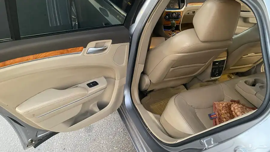 كرايسلر 2014 V8 9