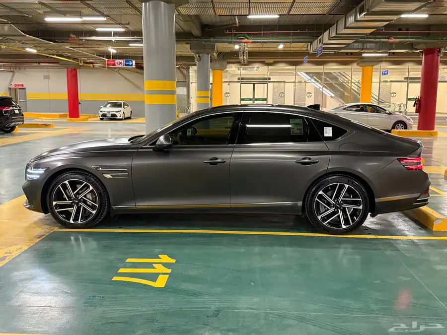 جينيسس Genesis G80 Royal 2025 10