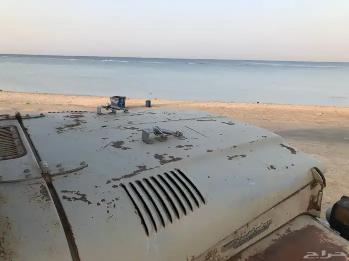للبيع جيب ربع مصندق 1981 مالك واحد من الوكالة 31