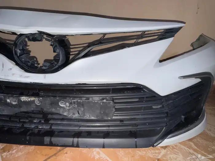 صدام كامري 2023 لون لؤلؤي 2