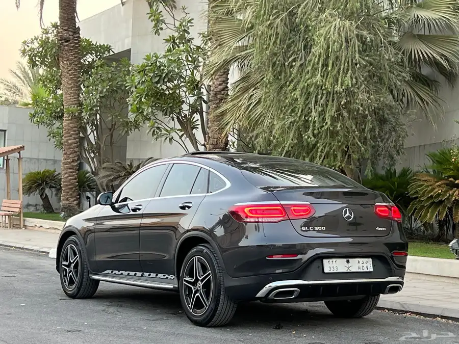 مرسيدسGLC300..2020..(كوب) نظيف 8