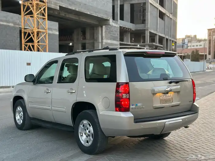 تاهو 2011 نظيف جدا 14