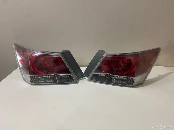 شمعات و اسطبات و بطانة قفل الكبوت اكورد 2010 0