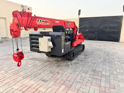 FOR SALE   MINI CRAWLER CRANE UNIC URW-376C 2