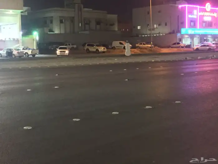ارض تجارية على طريق الامام مالك ال 60 م للايجار 0