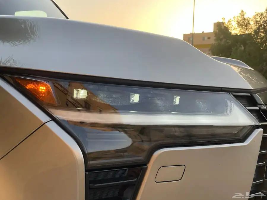 لكزس GX 550 فل كامل 2024 ( بحالة الجديد ) 13