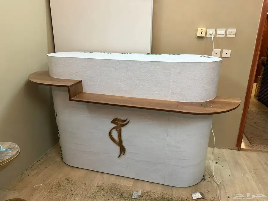 طاولة ملكه كبيره 0