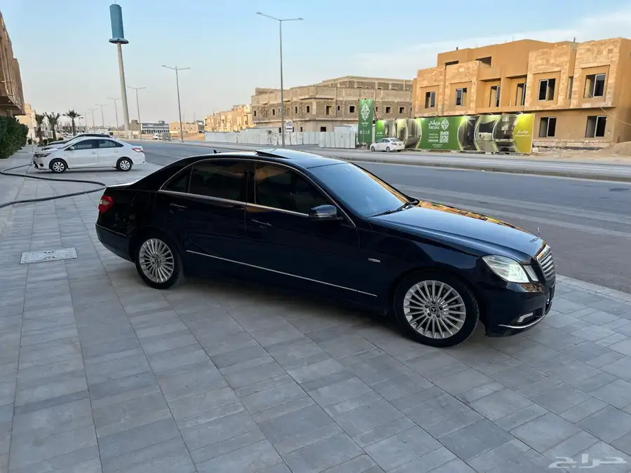 مرسيدس E300 2010 2