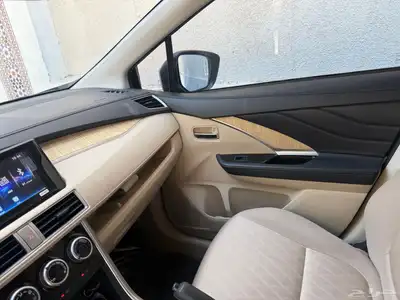 متسوبيشي اكسباندر 2023 شبة وكالة 19