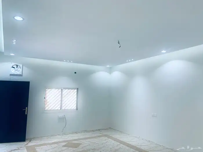 استراحة للإيجار شباب حي الجبل 0