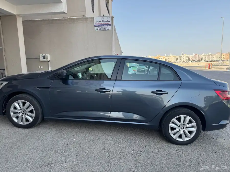 رينو ميغان 2023 2