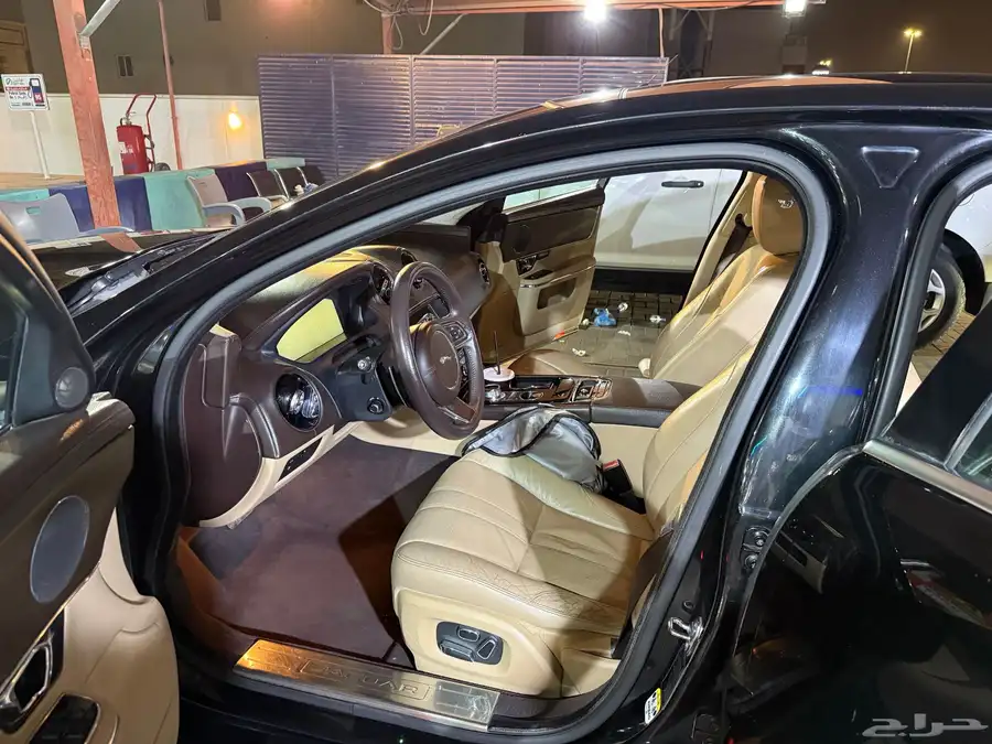 2015 Jaguar XJL 2