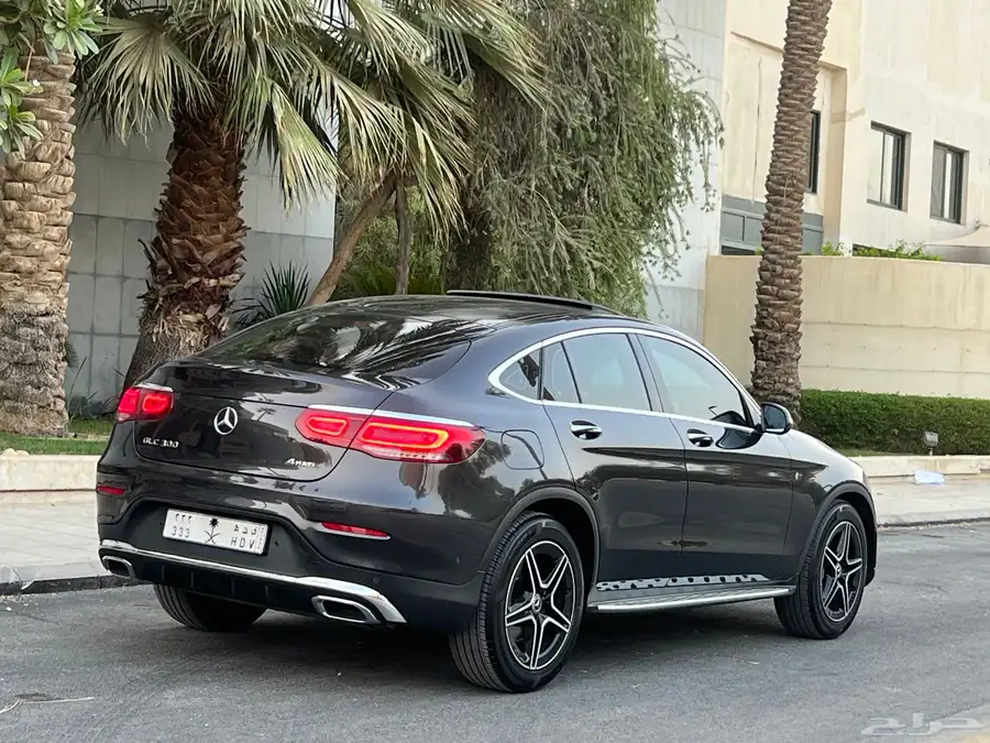 مرسيدسGLC300..2020..(كوب) نظيف 12